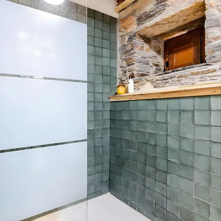 Vut La Casita Del Pajar Holiday home Vega De Espinareda