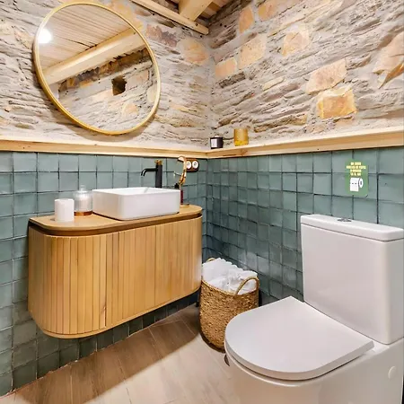 Vut La Casita Del Pajar Holiday home Vega De Espinareda