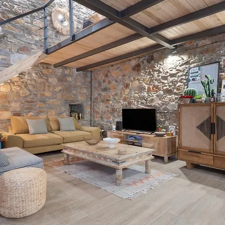Holiday home Vut La Casita Del Pajar Vega De Espinareda